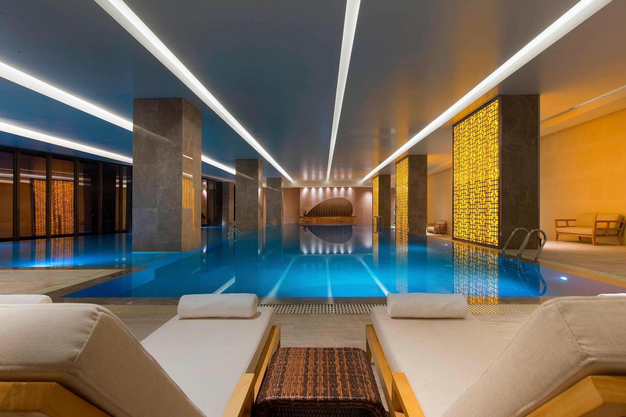 Hotel The Westin Chongqing Liberation Square Esterno foto