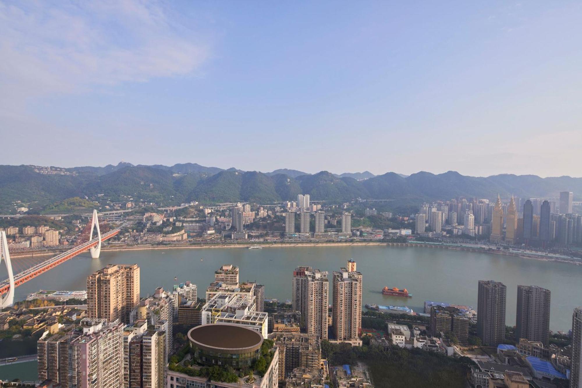 Hotel The Westin Chongqing Liberation Square Esterno foto